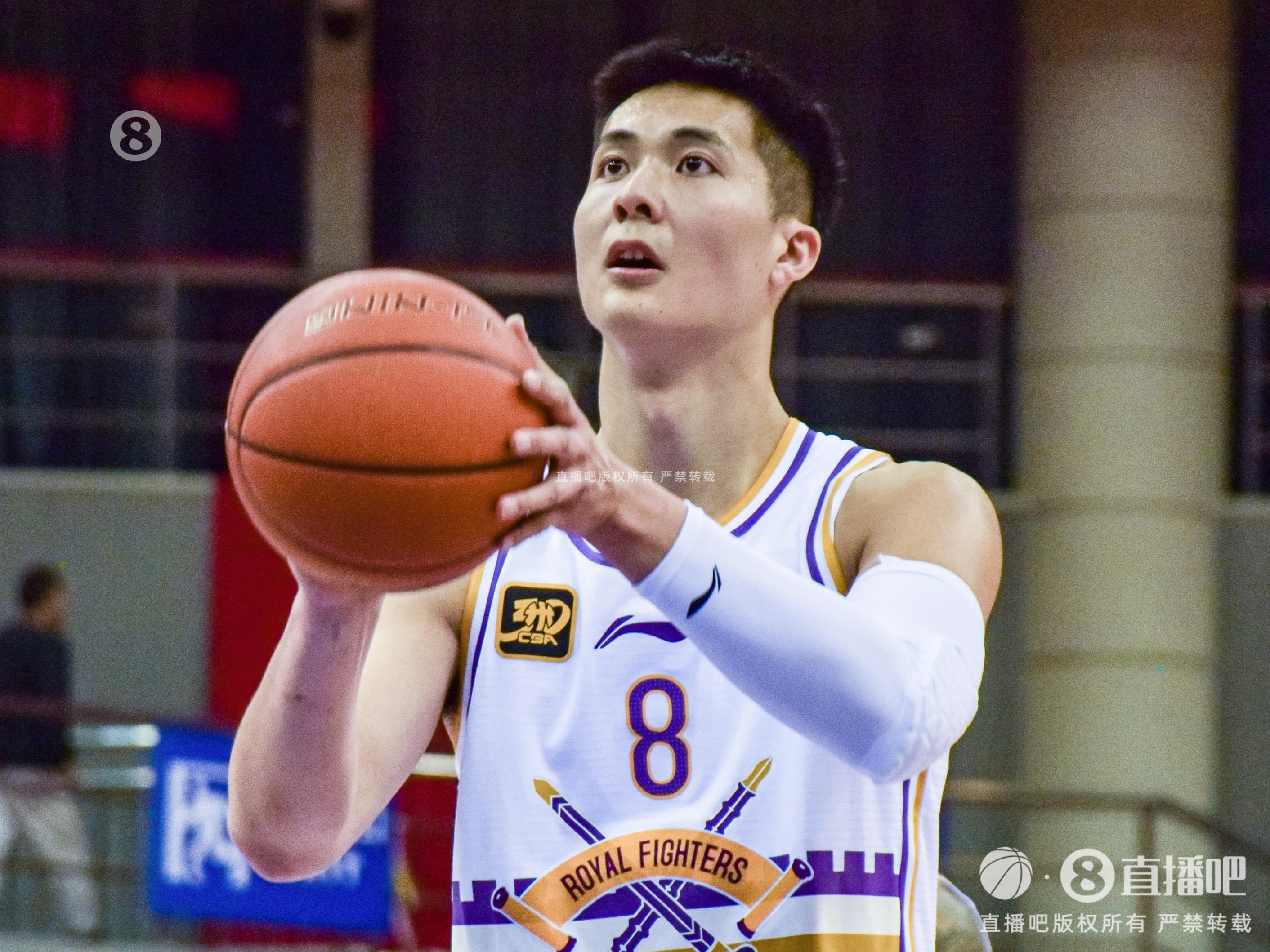 拼盡全力！朱松瑋11中9拿到22分4板6助 三分6中4